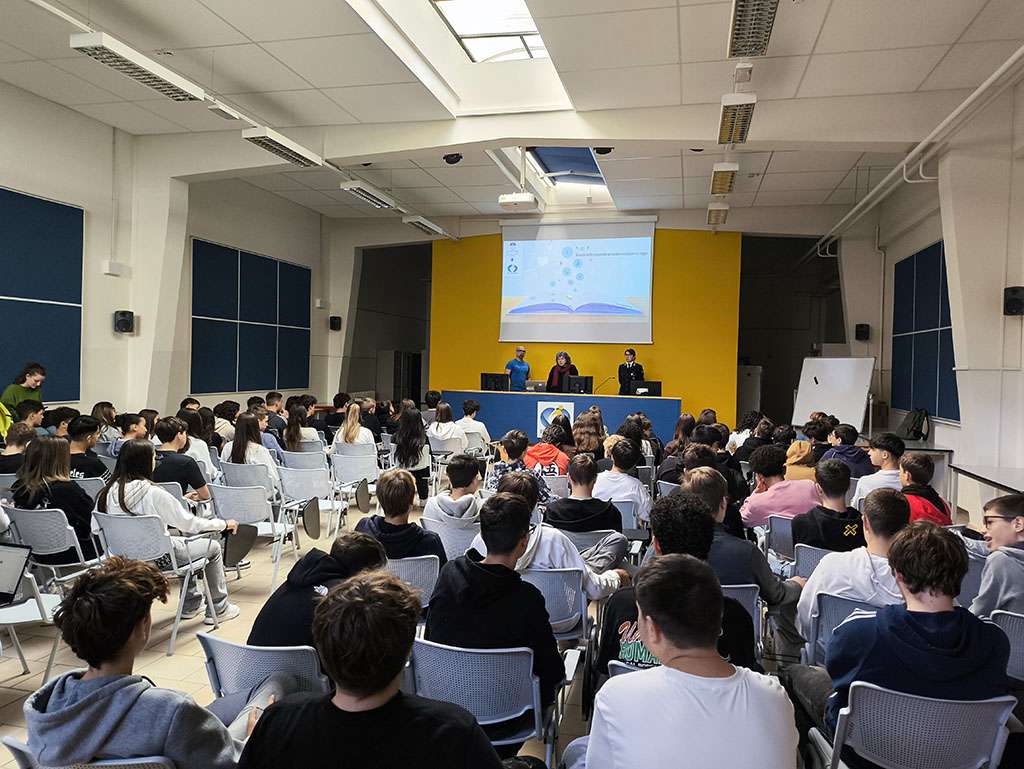 Incontri per le classi prime con le Forze dell’Ordine per la prevenzione e il contrasto del bullismo e Cyberbullismo